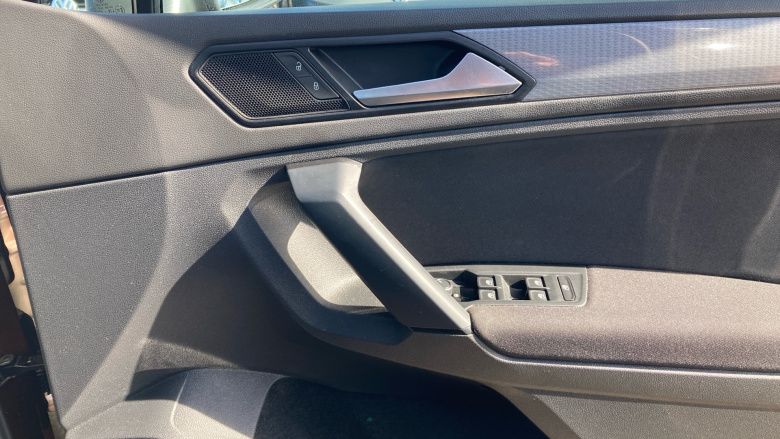 Volkswagen Tiguan 1.5 TSI 150 Life 5dr DSG Petrol Estate